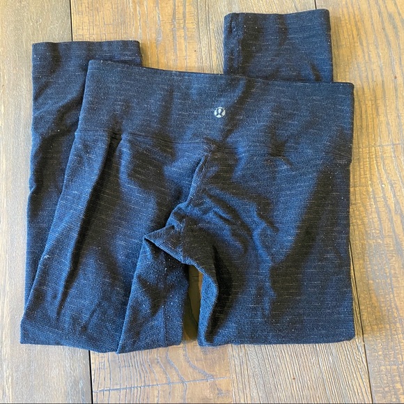LULULEMON navy wunder under crops 2 leggings - Picture 2 of 7